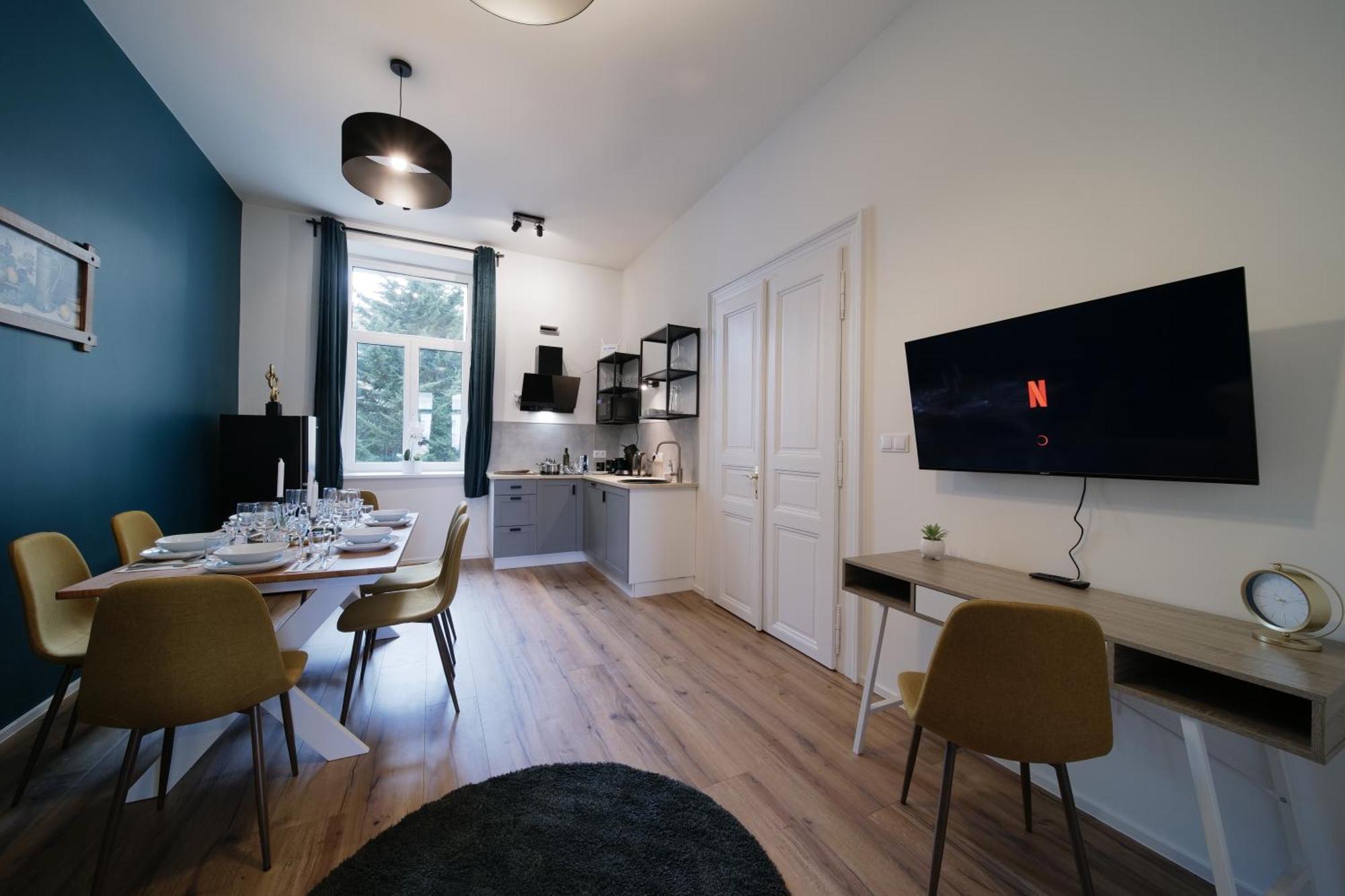 Majestic Square View Residence Praag Buitenkant foto